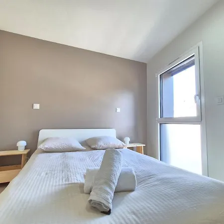 Lana #clim#terrasse - Meuble Classe 3etoiles