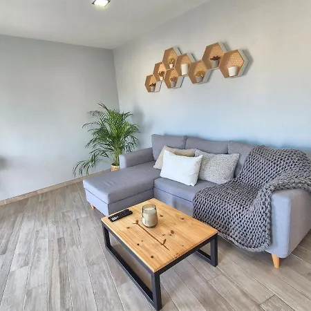 アパート Lana #clim#terrasse - Meuble Classe 3etoiles *