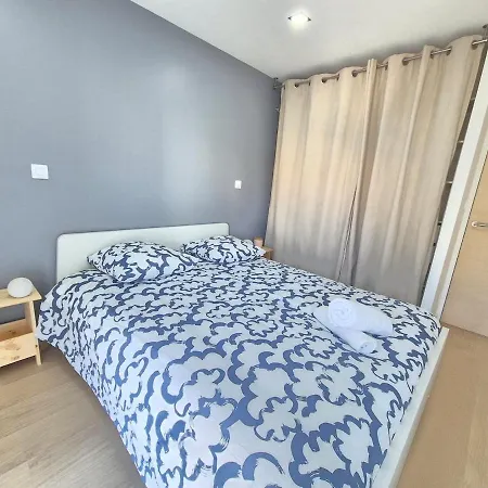 Lana #clim#terrasse - Meuble Classe 3etoiles アパート *