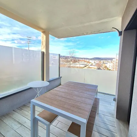 Lana #clim#terrasse - Meuble Classe 3etoiles *
