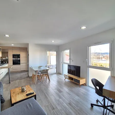 Lana #clim#terrasse - Meuble Classe 3etoiles アパート